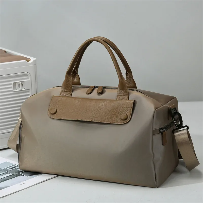 Sac de Fitness grande capacité, sac de rangement léger pour Yoga, sac de natation, séparation humide et sèche, sac à bagages de voyage d'affaires, sac à main
