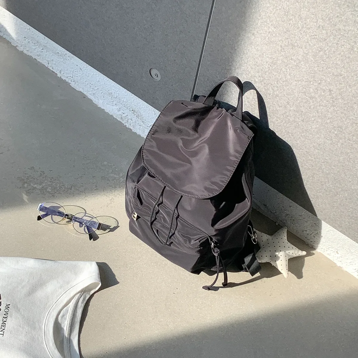 sac à dos coréen grande capacité avec rabat, nouveau sac à dos décontracté en nylon, sac à dos de sport polyvalent et tendance pour étudiants