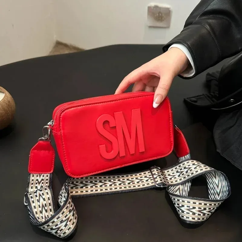 2026 steve madden sac à bandoulière polyvalent et tendance pour femme, petit sac couleur bonbon avec large sangle, sac pour appareil photo