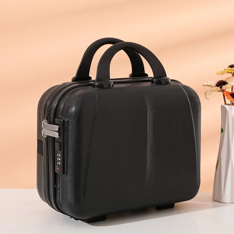 2025 nouvelle coque rigide portable voyage portable mini bagages rangement articles de toilette trousse de maquillage verrouillage par mot de passe pour protéger les cosmétiques