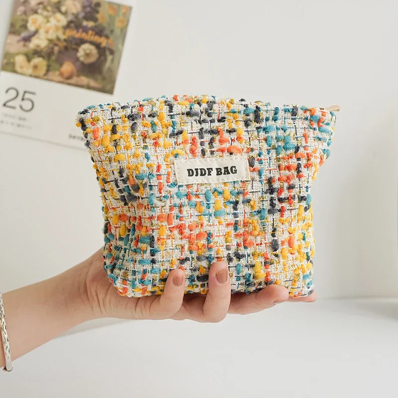 sac à cosmétiques en peluche jaune pour femmes, trousse de toilette de voyage portable, sac de rangement de changement de cosmétiques de grande capacité, pochette de banlieue ins