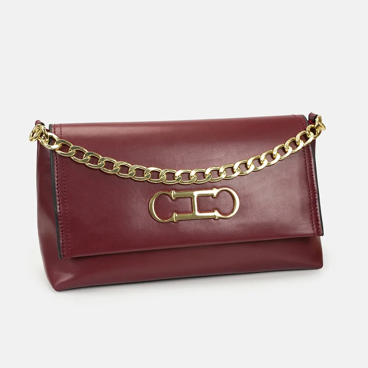 sac à bandoulière en cuir ch avec chaîne, logo et accessoires métalliques, pochette bandoulière pour événements quotidiens et soirées, sac à main tendance