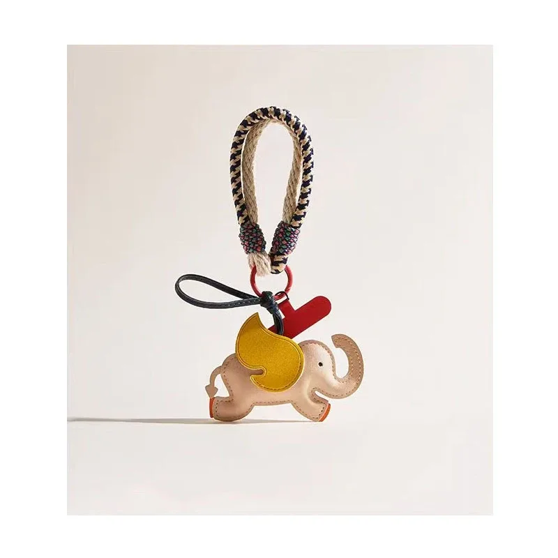 mignon et ludique en cuir dumbo sac pendentif sac à breloques sac accessoires sac d'école sac à dos charme
