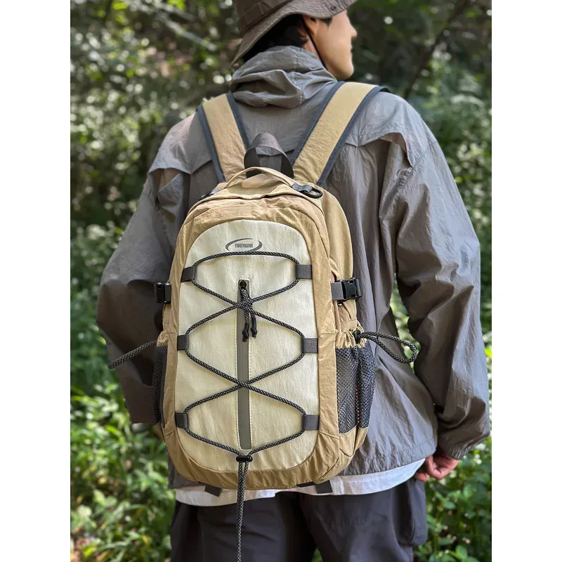 petit sac à dos de voyage en plein air pour femmes, sac à dos léger et imperméable pour la randonnée et l'alpinisme, sac d'école pour collégiens