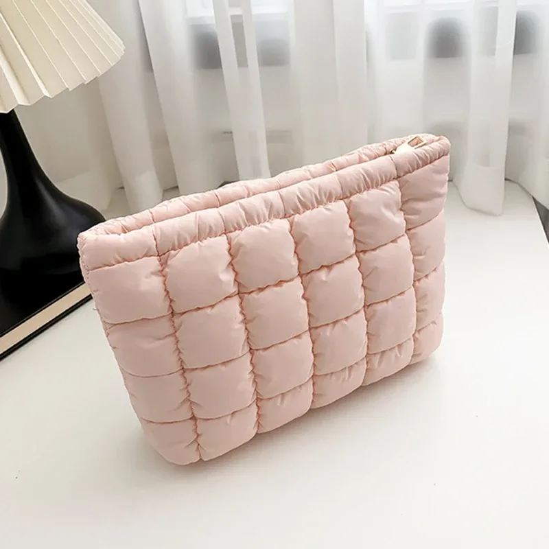 pochette de maquillage rembourrée et matelassée pour femmes, sac de rangement de maquillage bouffant, grand sac de rangement de cosmétiques, pochette à main, étui de beauté