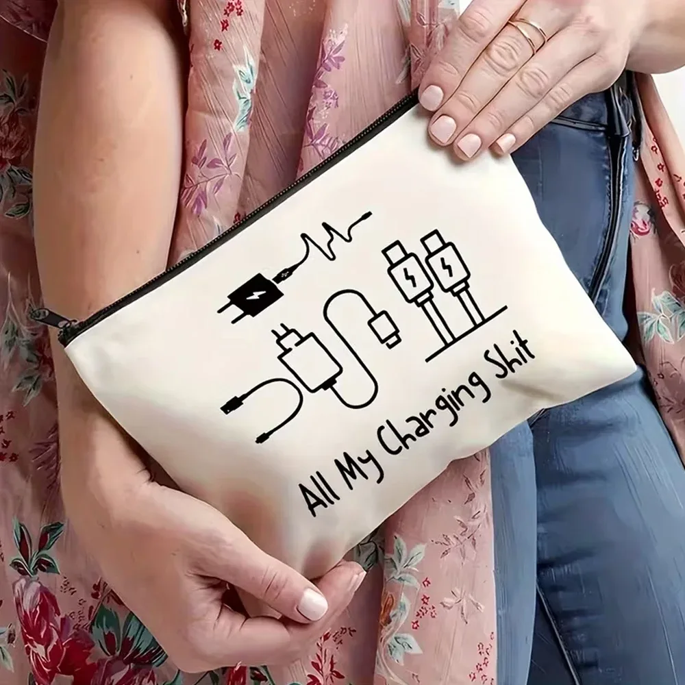 ensemble de voyage tout-en-un, chargeur coloré et trousse de maquillage, sac de rangement réutilisable pour cosmétiques et chargeur, cadeau idéal pour femmes, sœurs, filles, anniversaires et noël, trousse de maquillage de voyage, convient pour les voyages, les vacances, les affaires, le fitness, le camping et les activités de plein air.