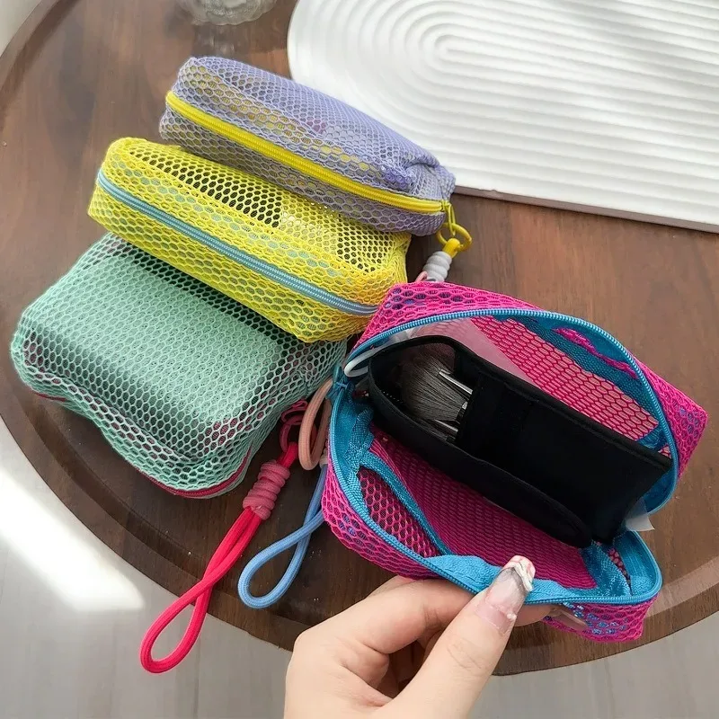 sac cosmétique coréen léger en maille 2026, sac de rangement carré portable avec fermeture éclair, sac de rangement polyvalent pour articles divers