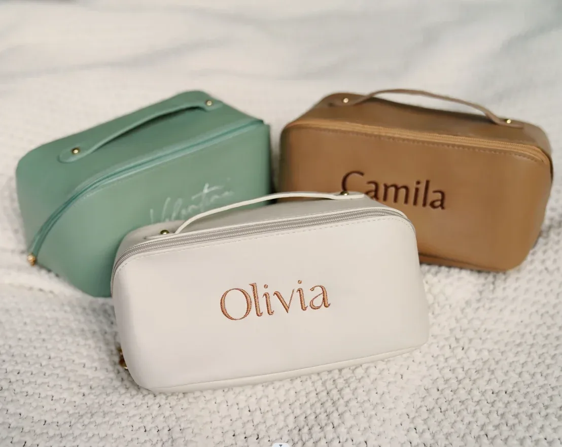 Trousse de maquillage personnalisée, trousse à cosmétiques personnalisée pour son cadeau unique de saint-valentin, cadeaux de demoiselle d'honneur, cadeau d'anniversaire, trousse de maquillage de voyage