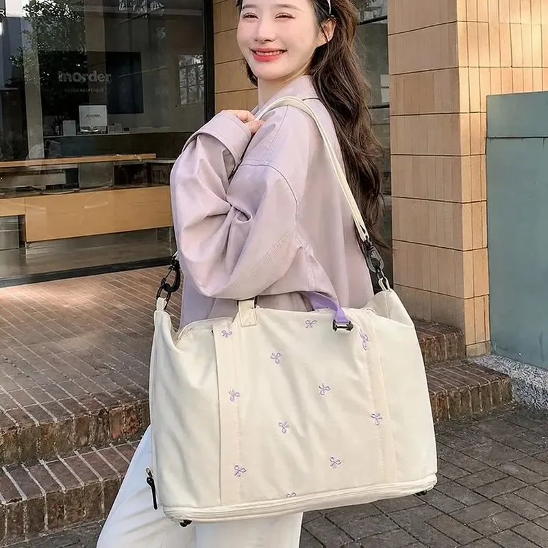 Sac de voyage en toile pour femme avec broderie papillon, grande capacité, sac de week-end, sac de nuit avec poignée en corde