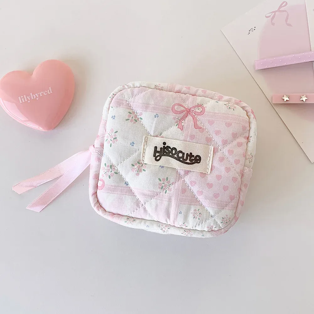 nouvelle trousse de maquillage carrée matelassée avec nœud, sac de voyage portable pour fille, sac d'hygiène en coton, sac de rangement cosmétique, cadeau d'anniversaire pour femme