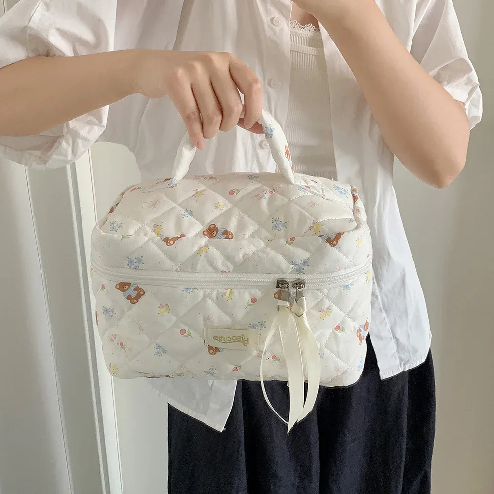 sac de maquillage mignon en forme d'ours, compartiments multicouches, organisateur de cosmétiques avec fermeture éclair, trousse de toilette de voyage portable pour femmes et filles