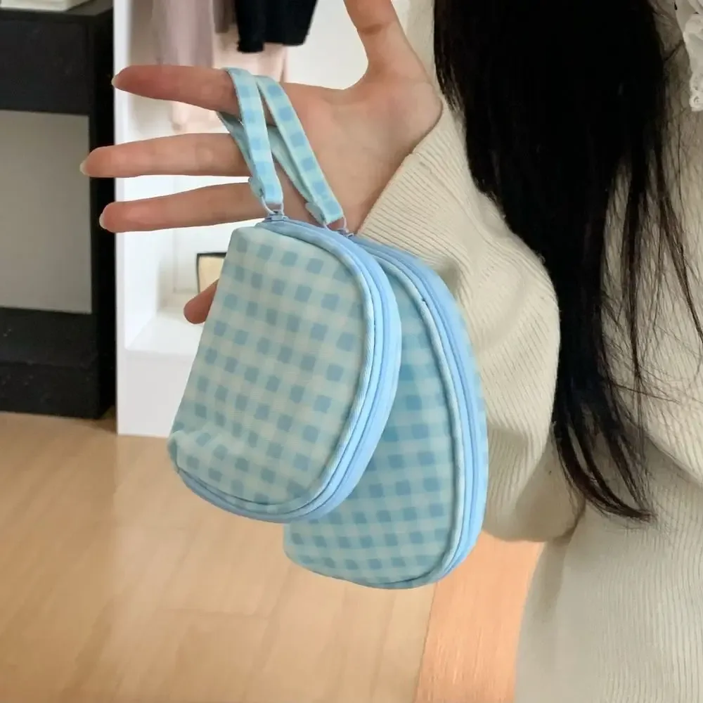 sac de maquillage en tissu oxford à carreaux bleus, sac de rangement multifonctionnel de grande capacité pour articles de toilette, sac de rangement de voyage étanche pour affaires