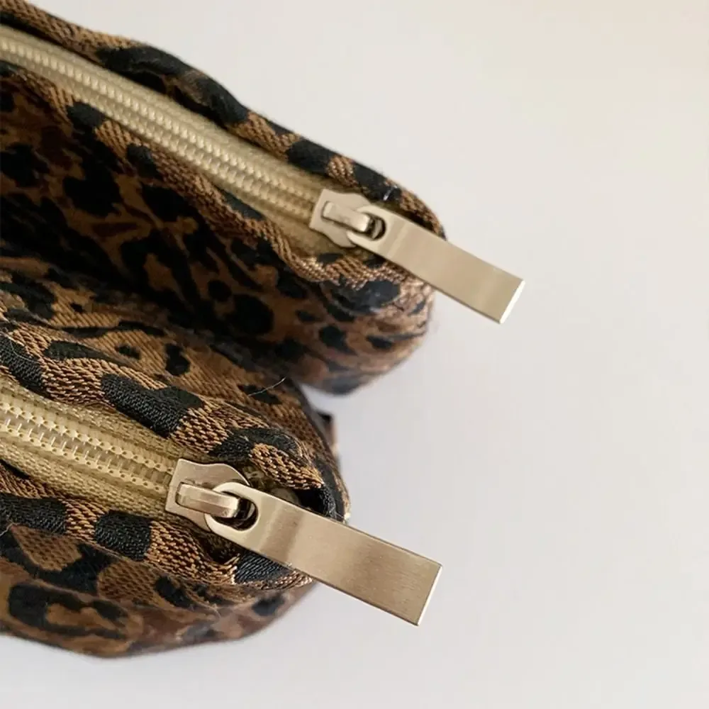 nouvelle pochette en toile de polyester grande capacité imprimé léopard trousse de maquillage portable avec fermeture éclair organisateur cosmétique pour femme
