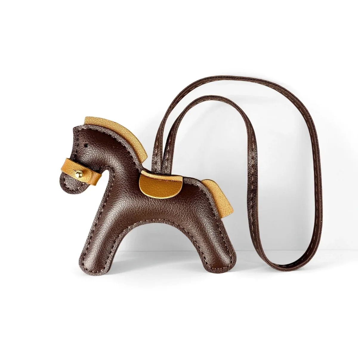 porte-clés en cuir pu fait main en forme de poney - adorable cheval avec museau détachable, décoration mignonne pour sac à dos, cadeau unique