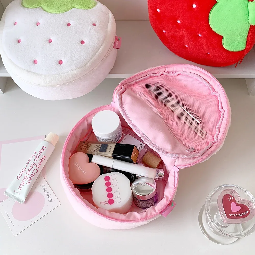 sac de rangement pour cosmétiques et soins de la peau xy, trousse de toilette, sac à main de voyage portable pour filles, trousse de maquillage fraise style ins, grande capacité