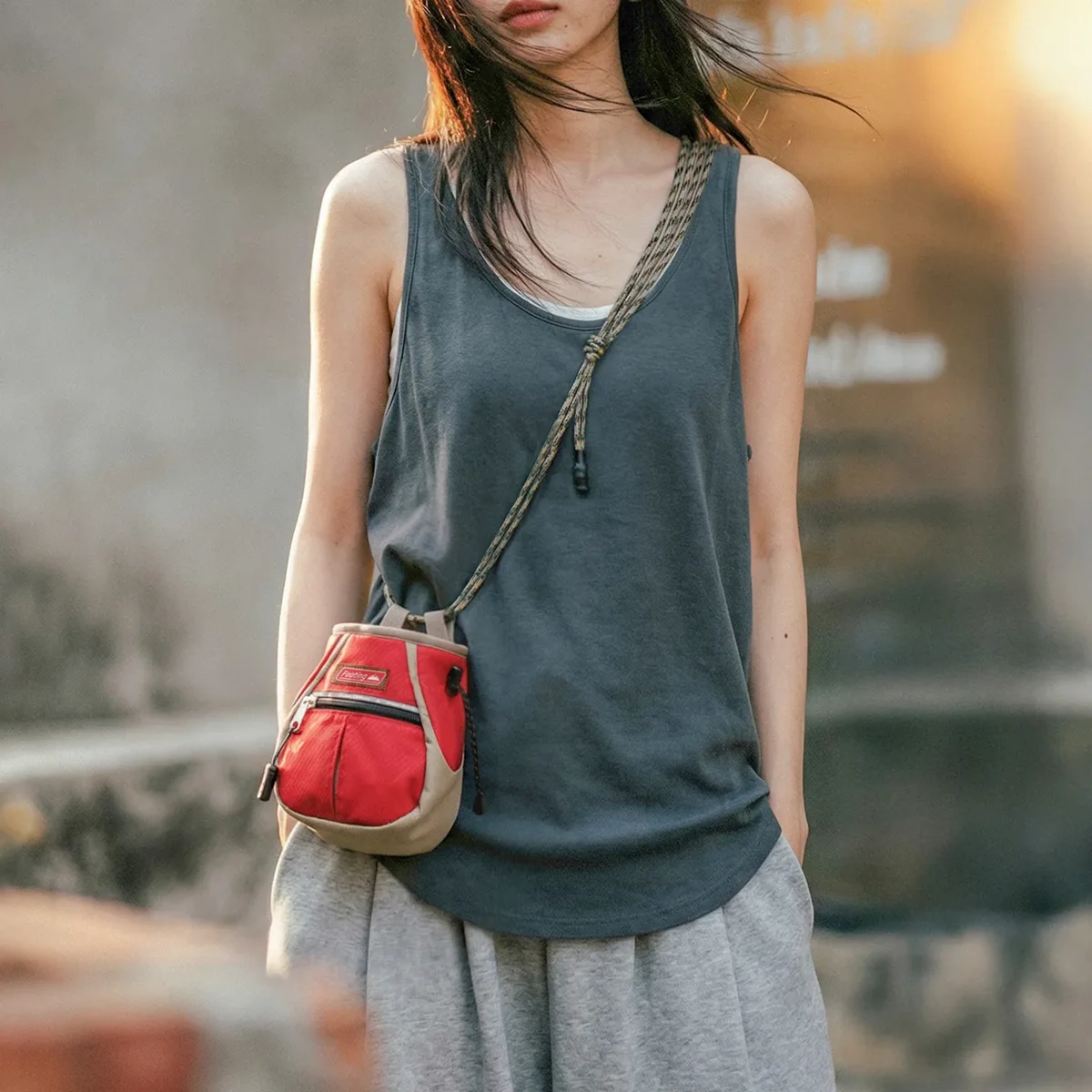 Sac bandoulière léger pour femme Maden, mini sac utilitaire d'extérieur, style vintage, sac banane de randonnée, rouge