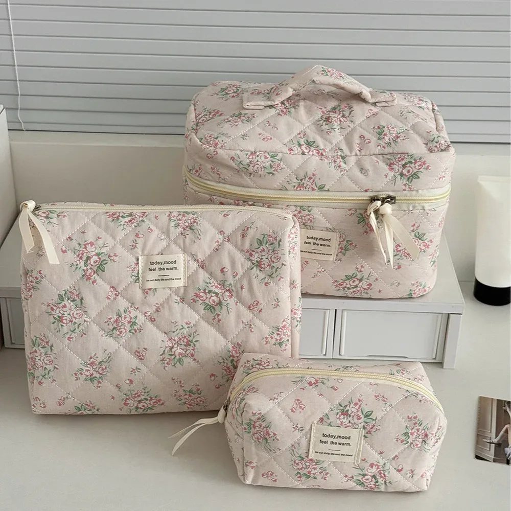 Sac à cosmétiques Vintage Rose pour femmes, organisateur de voyage de mode, sac matelassé de maquillage, pochette de rangement de maquillage pour dames, sac à main à fermeture éclair