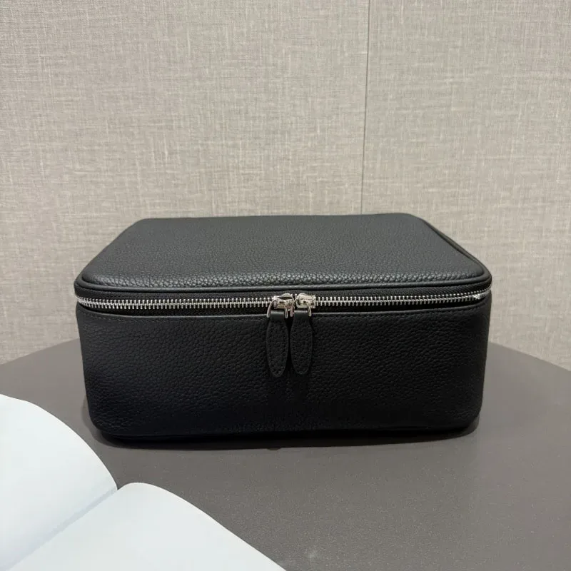sac de maquillage en cuir de grande capacité, de forme boîte, à la mode, sac de toilette portable multifonctionnel, rangement simple pour cosmétiques de voyage.