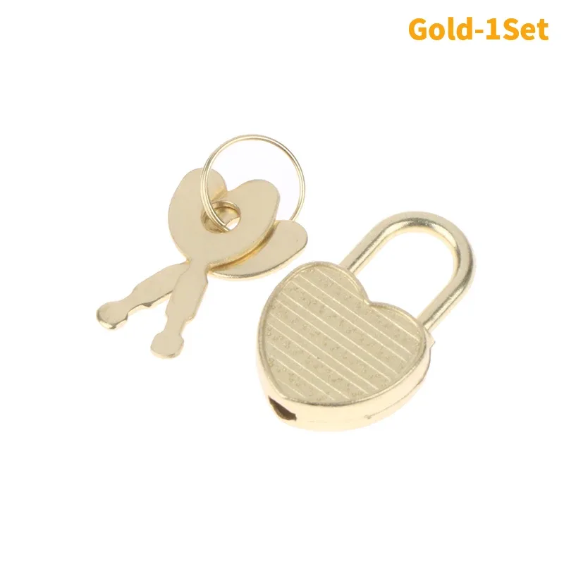 1 mis en forme de coeur cadenas mini bagages serrures matérielles avec serrure à clé pour le voyage de mariage boîte à bijoux journal livre valise