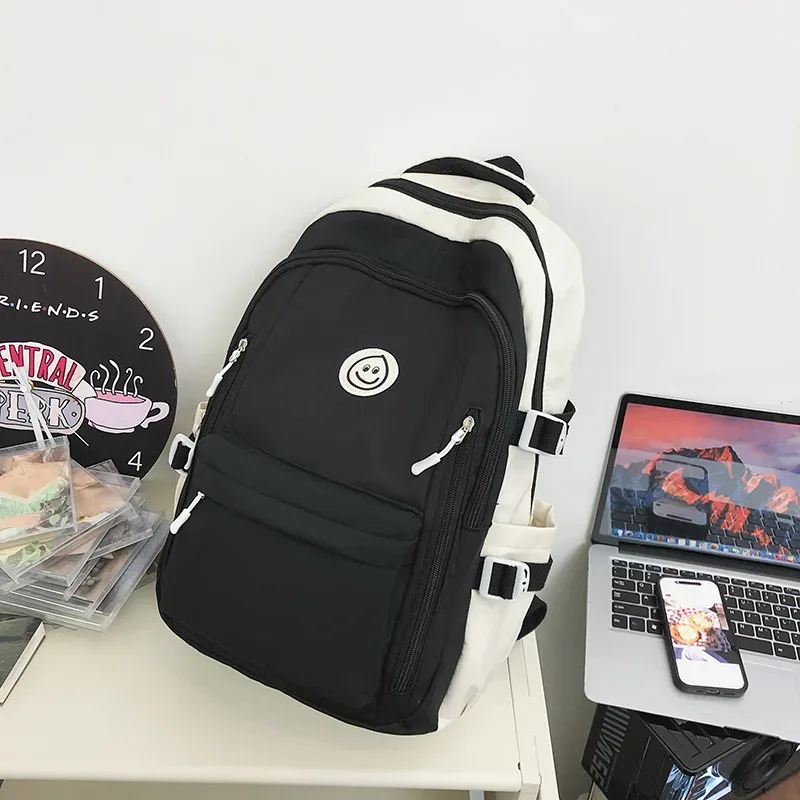 sac à dos décontracté en nylon grande capacité pour étudiantes, sac à bandoulière double pour ordinateur portable, idéal pour l'université