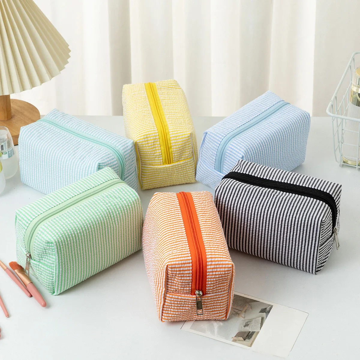 sac à main cosmétique rayé pour femme, pochette de maquillage portable à fermeture éclair, trousse de toilette en poudre pour filles, nouvelle collection