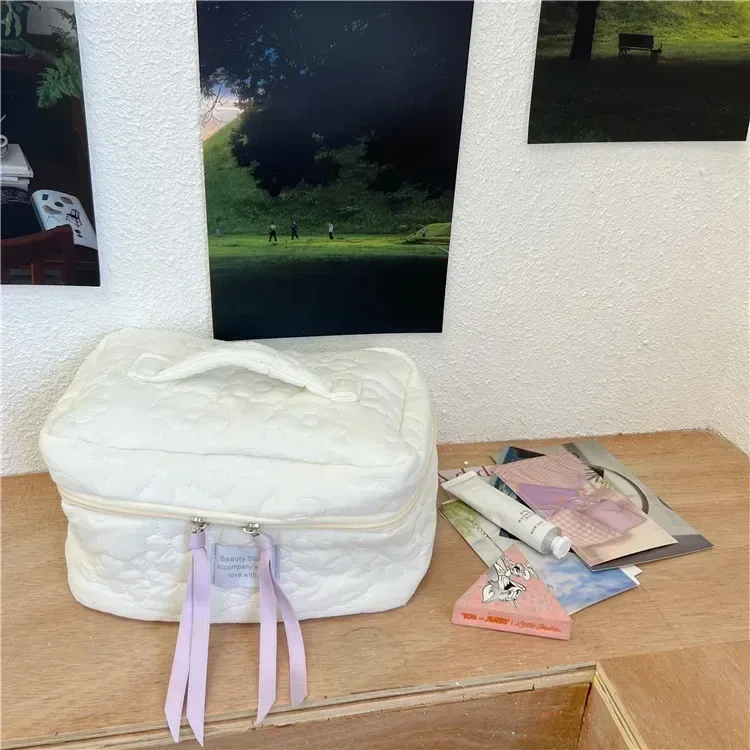 trousse de toilette portable en coton matelassé avec fermeture éclair pour femme, sac à main d'évaluateur cosmétique, forme de boîte, trousse de maquillage mignonne pour filles, 1pc