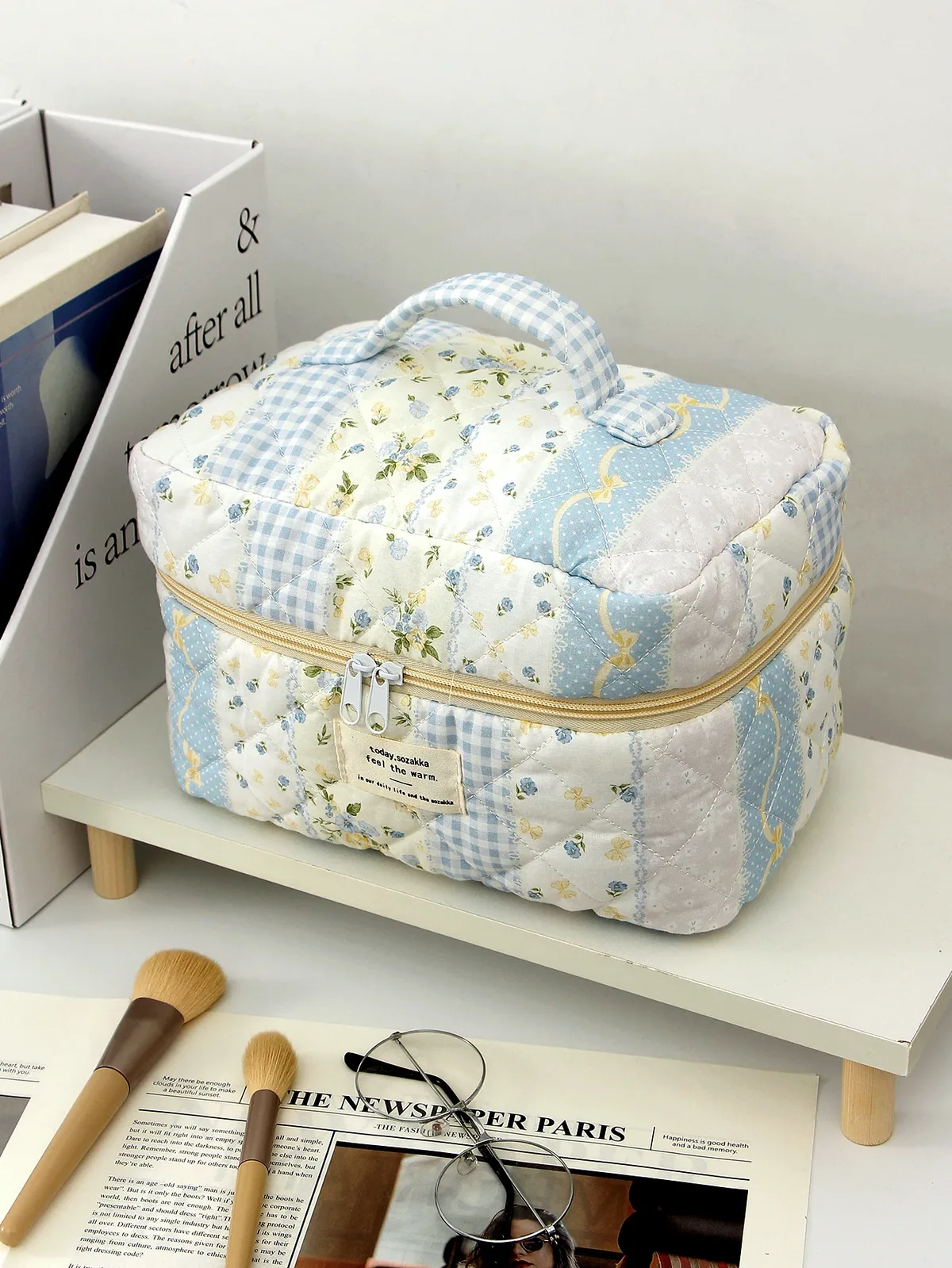 1 pièce/ensemble trousse de maquillage matelassée patchwork bleu, trousse de maquillage florale, trousse de maquillage portable, trousse de maquillage multifonctionnelle de grande capacité