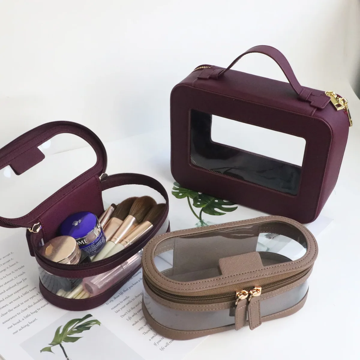 trousse de toilette de voyage en croûte de cuir saffiano pour femmes, nom personnalisé, boîte de rangement de maquillage suspendue portable, sac à cosmétiques pour femmes