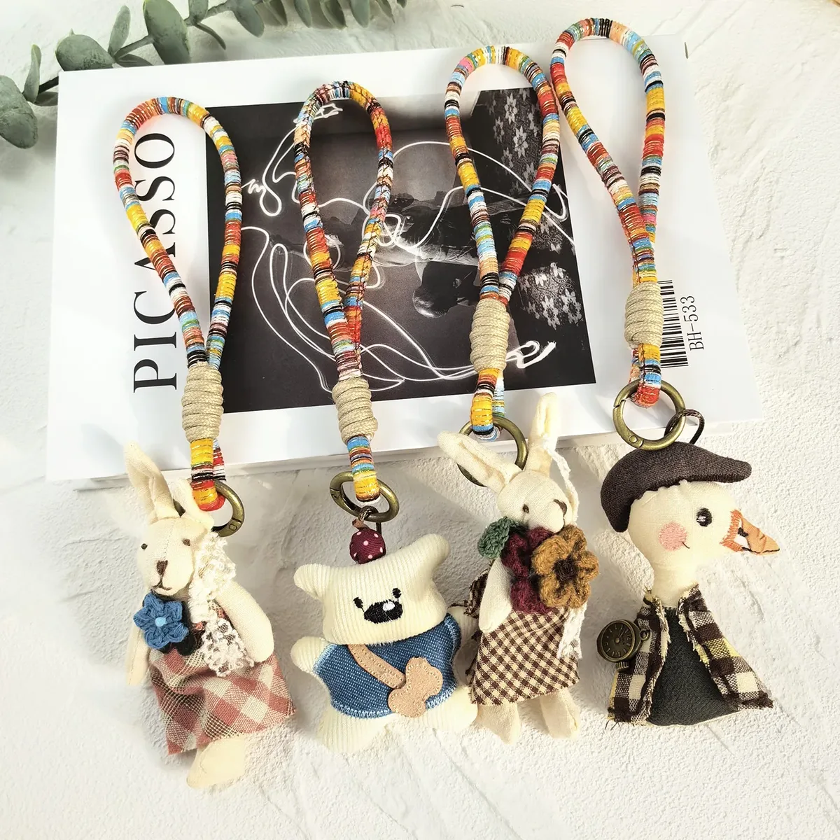 porte-clés fait à la main, adorable animal de dessin animé, à la mode, pendentif animal en tissu artisanal pour sac à dos de décoration