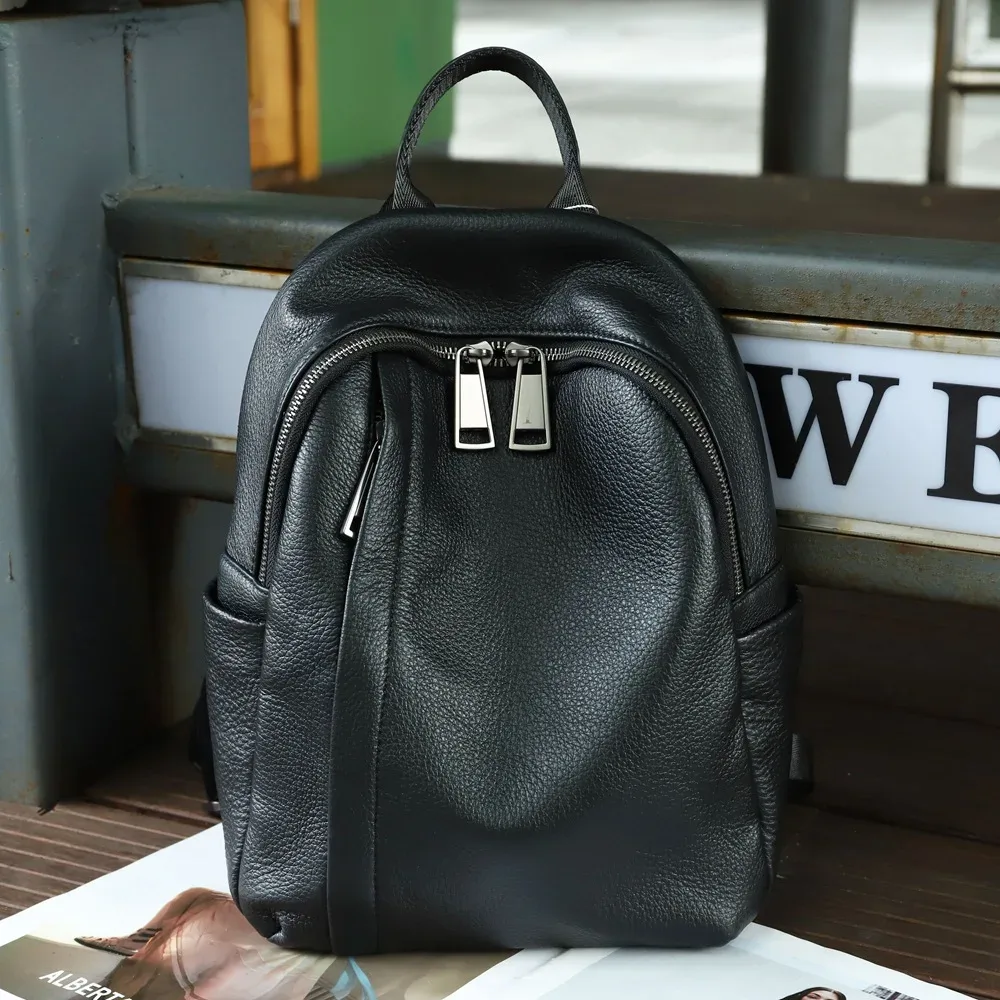 sac à dos en cuir véritable pour femmes, sac à bandoulière d'école à la mode pour dames, sac de voyage en cuir de vache à motif solide, nouvelle collection 2025