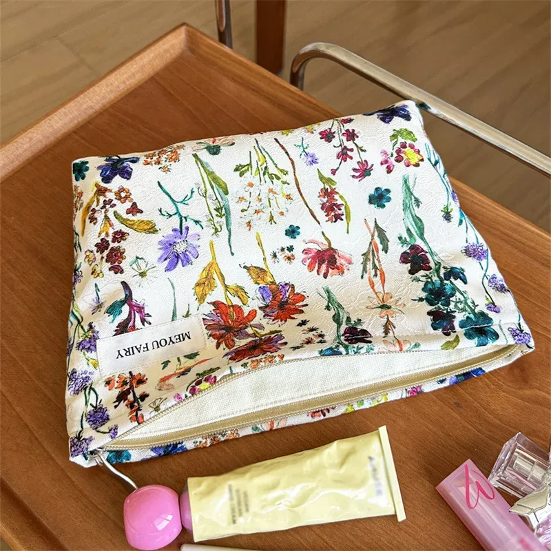 nouvelle trousse de toilette florale de style français, grande trousse de toilette en toile, organiseur de maquillage portable pour les voyages et l'usage quotidien