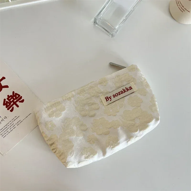 nouveaux sacs de maquillage floraux pour femmes coréennes, sac à cosmétiques, pochette de rangement, trousse de toilette de voyage, trousse de beauté en toile, trousse à crayons