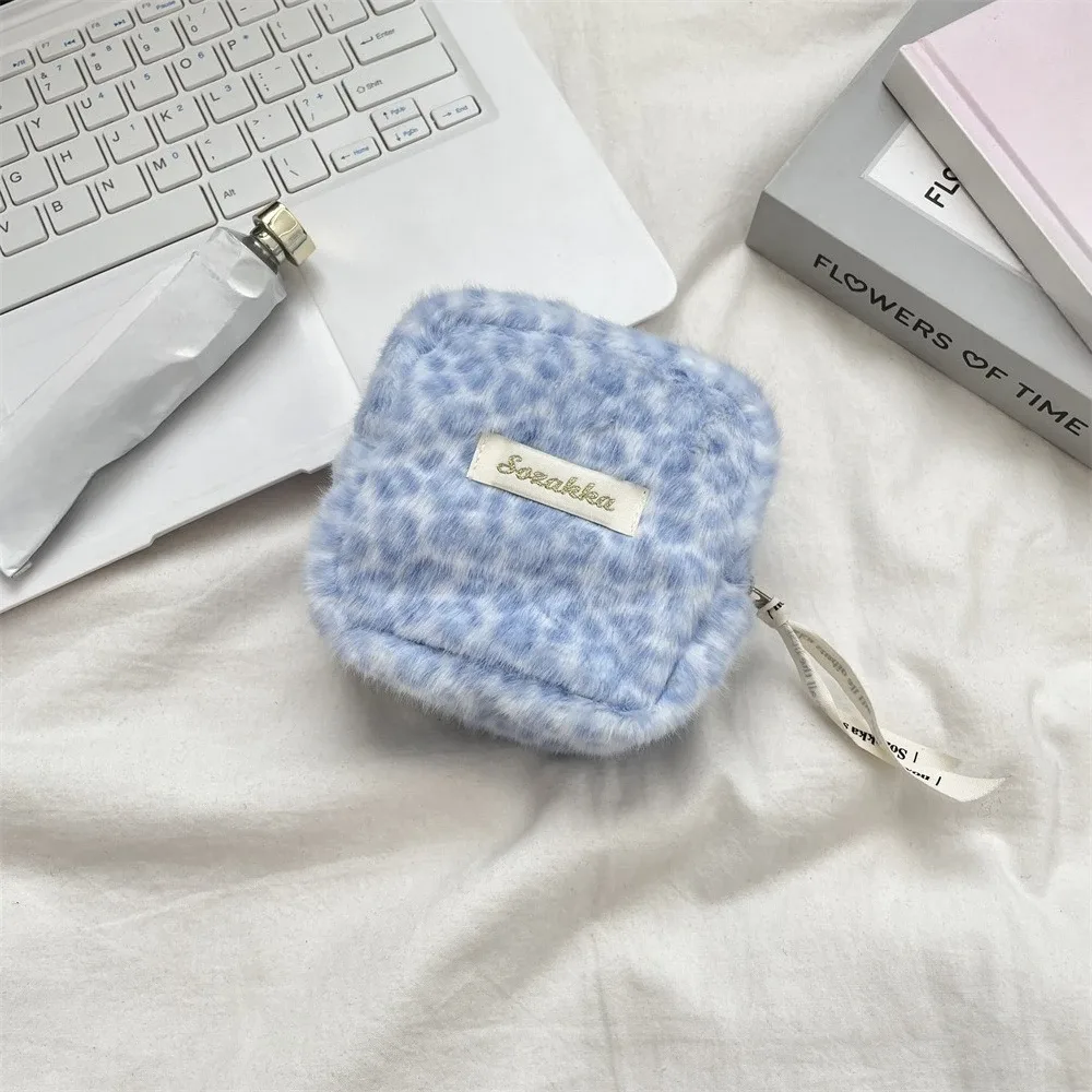 trousse de maquillage imprimée léopard, trousse de toilette, pochette pour serviettes hygiéniques, pochette de rangement de cosmétiques mignonne, petite trousse de maquillage pour femmes, étui pour câbles