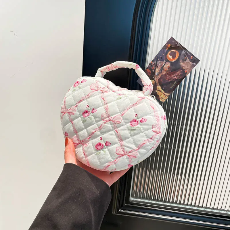nouveau sac à cosmétiques matelassé en forme de cœur, grand sac de rangement de toilette de voyage portable, cadeau de saint-valentin, sac de maquillage en coton floral avec nœud mignon