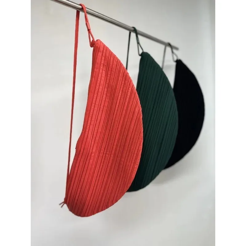 miyake japonais décontracté sport vent plissé sac à bandoulière hommes femmes universel mode loisirs rétractable sac à main sac de téléphone portable