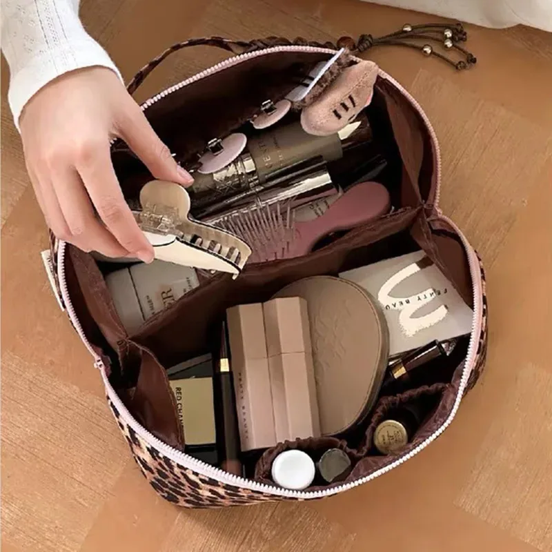 nouvelle trousse de maquillage léopard grande capacité pour femme, sac de voyage tendance, trousse de toilette à fermeture éclair, sac de rangement cosmétique pour femme