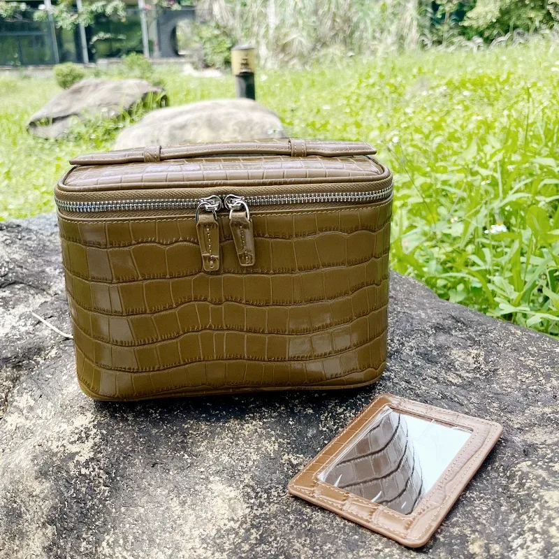 sac de maquillage en cuir de vache à motif crocodile, sac à cosmétiques pour femmes, sac de voyage portable, sac de rangement pratique de grande capacité