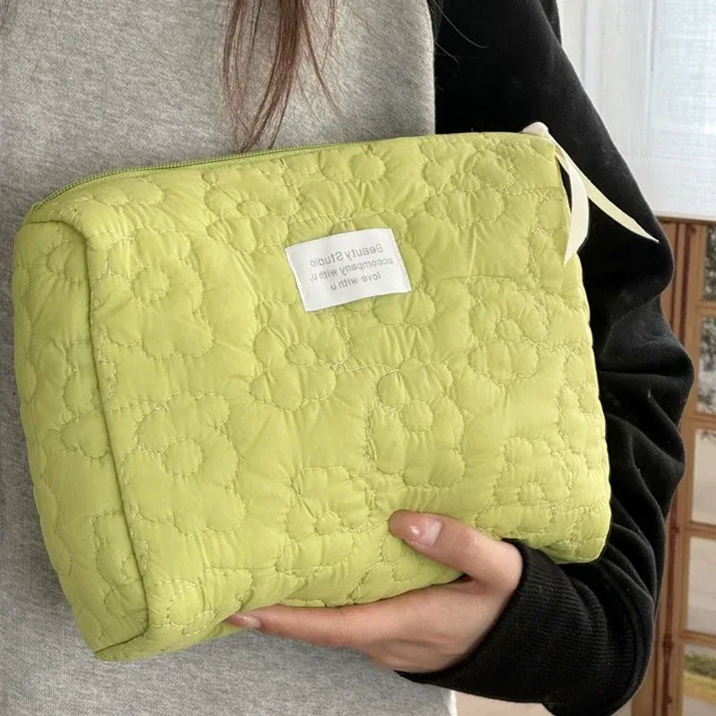 Trousse de maquillage à motif de fleurs pour femmes, trousse de toilette, trousse à fermeture éclair, trousse à cosmétiques, trousse de voyage pour poudres lavantes, trousse de maquillage pour femmes, 2024