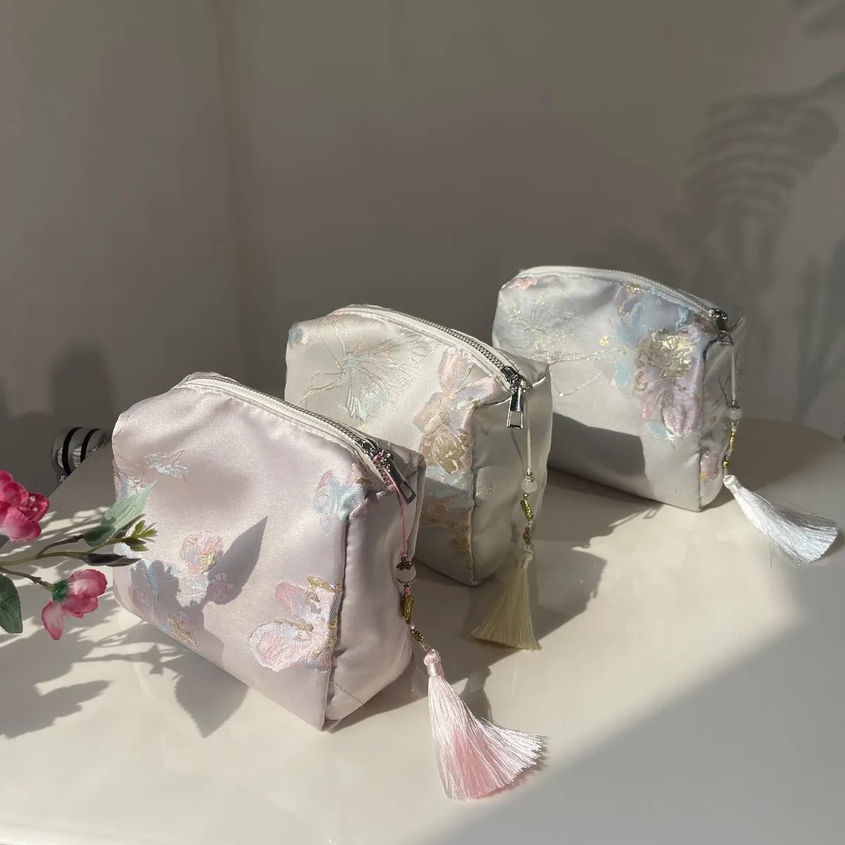 sac à cosmétiques élégant à fleurs pour femmes, organiseur de maquillage de voyage, pochette à fermeture éclair, sac de rangement