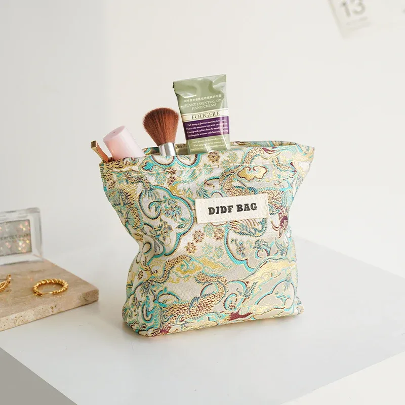 sac à cosmétiques pour femmes, petit sac de rangement vintage à fleurs violettes pour cosmétiques, rouge à lèvres, porte-monnaie portable, porte-carte de banlieue ins
