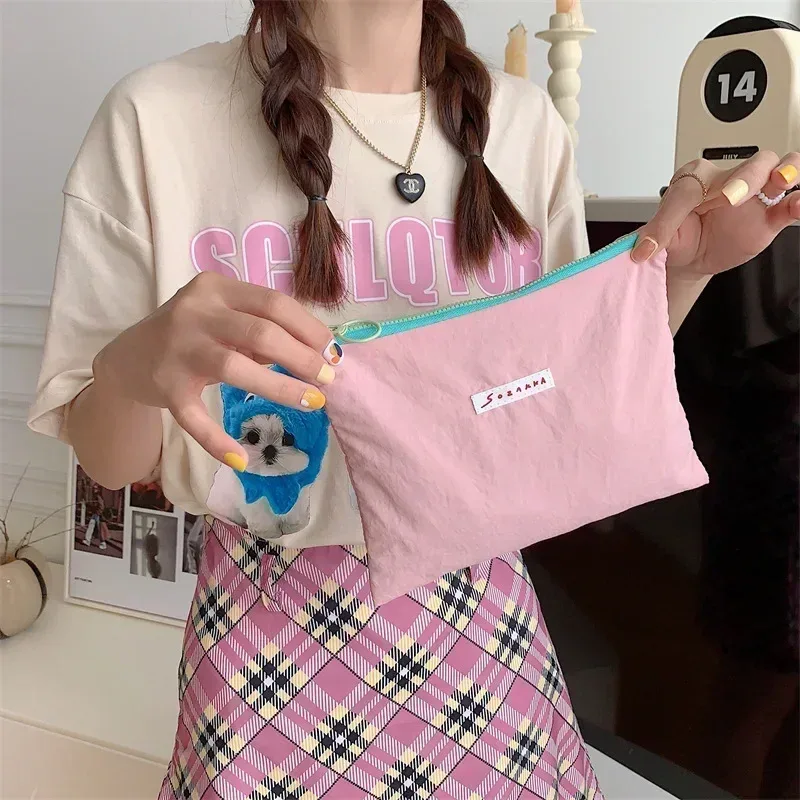 sacs de maquillage monochromes, rouge à lèvres cosmétique simple coréen, sac de rangement pour serviettes hygiéniques, étui à crayons pour étudiants, sacs d'évaluation poudres