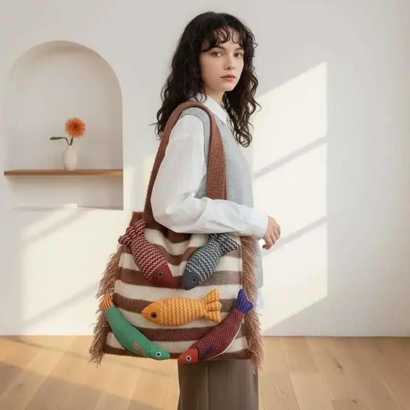 sac fourre-tout tricoté décontracté motif petit poisson mignon, nouveauté été, sac à bandoulière polyvalent pour trajets quotidiens, avec découpes contrastées