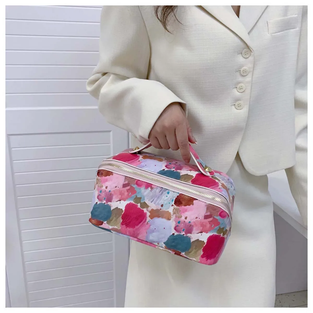sac de maquillage en cuir pu, nouveau sac à main portable de grande capacité, haut niveau d'apparence, graffiti, sac de rangement de maquillage pratique de voyage