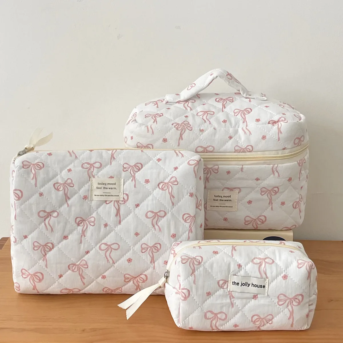 lot de 3 trousses de toilette matelassées à nœuds et motifs floraux, style vintage, grande capacité, souples et portables, pour maquillage et articles de toilette