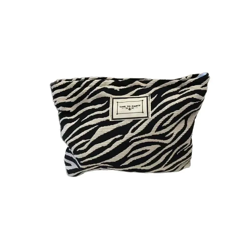 sac cosmétique grande capacité imprimé zèbre et léopard, sac de rangement portable pour soins de la peau et articles de toilette, pochette de voyage minimaliste et polyvalente