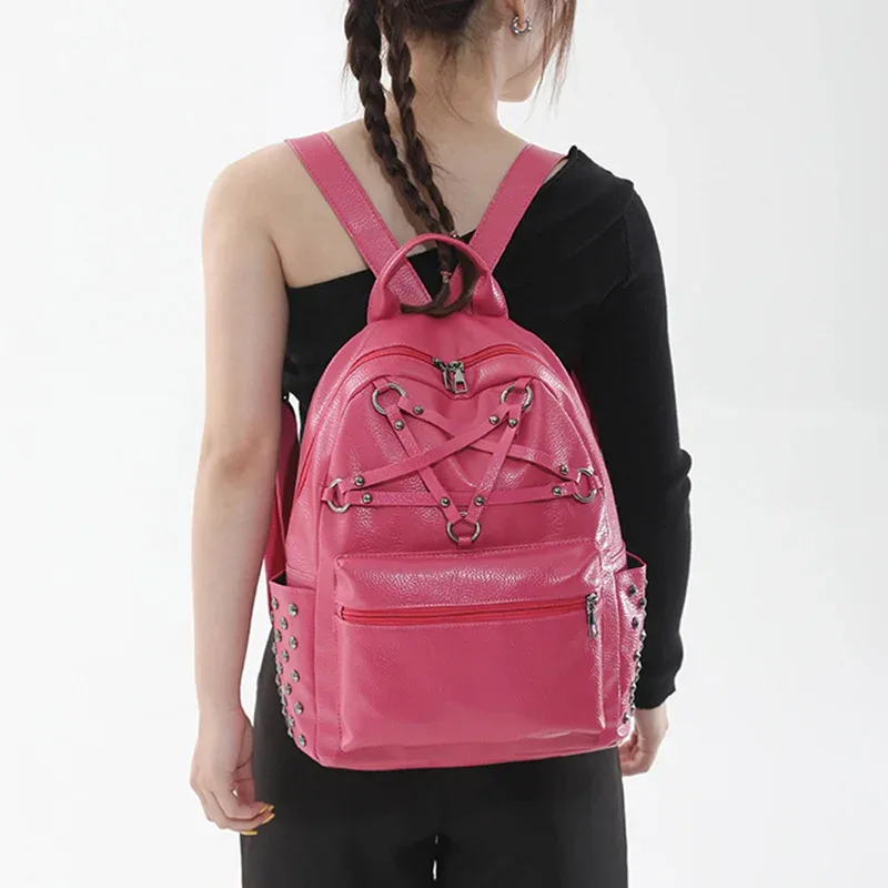 sac à dos décontracté pour femme en pu souple avec rivets, fermeture éclair solide, personnalisable, tendance, grande capacité, nouvelle collection 2026, haute qualité
