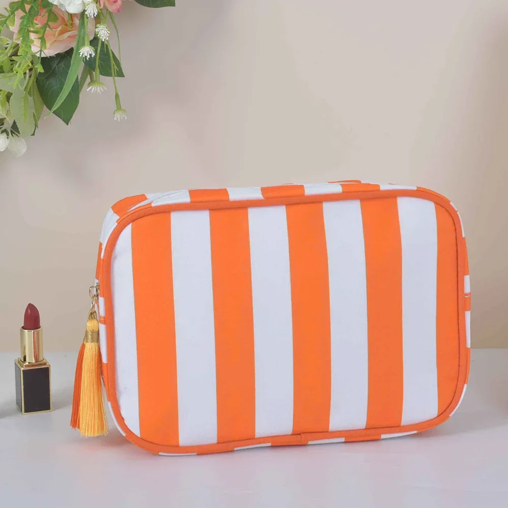 grand sac à cosmétiques de lavage rayé pour femmes, sac de maquillage à pompon avec fermeture éclair, grande capacité, rangement de toilette, pochette de rangement