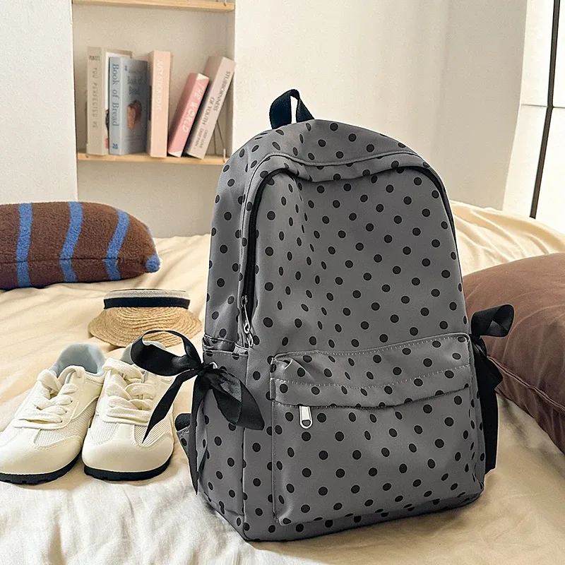 sac à dos de grande capacité avec fermeture éclair en nylon, sacs polyvalents et décontractés pour femmes, sacs d'école en fil à coudre à la mode, offre spéciale, 2025