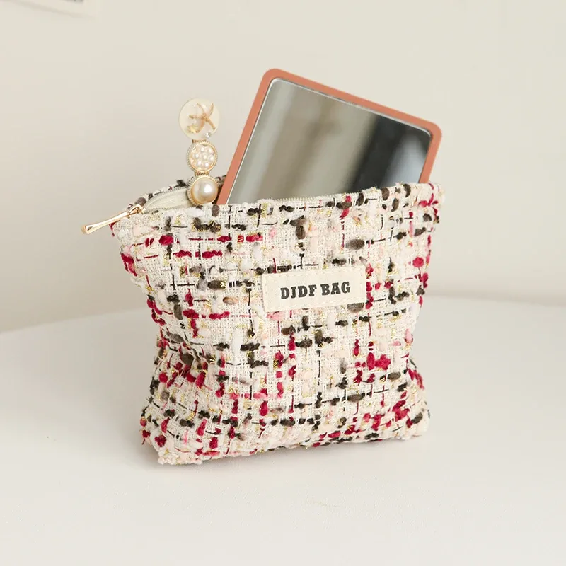 sac à cosmétiques en peluche jaune pour femmes, trousse de toilette de voyage portable, sac de rangement de changement de cosmétiques de grande capacité, pochette de banlieue ins
