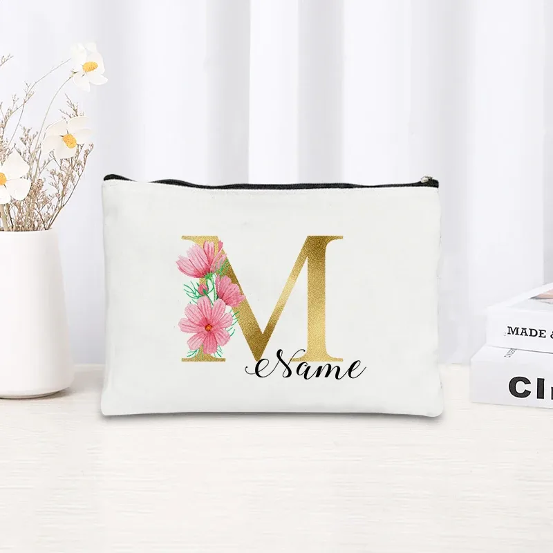 grande pochette zippée à motif floral rose et initiales dorées, organisateur d'essentiels de voyage en toile, trousse de maquillage pour enterrement de vie de jeune fille avec sac personnalisé avec nom.